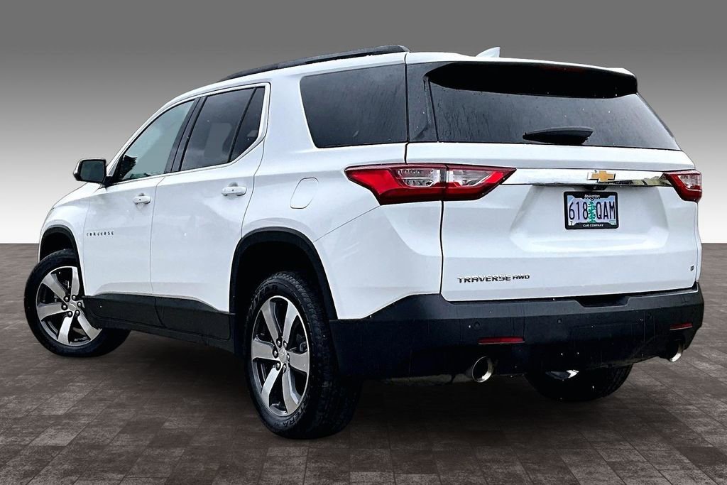 Used 2021 Chevrolet Traverse LT w/ LT Premium Package image 13