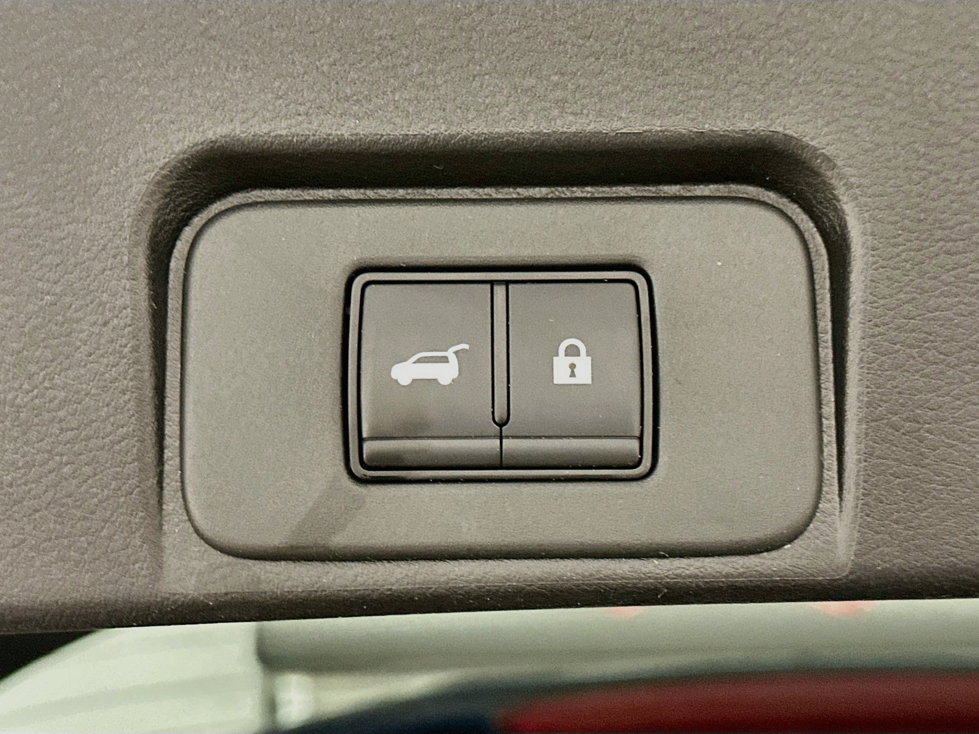 Used 2026 Nissan Rogue SV AWD/4WD image 30