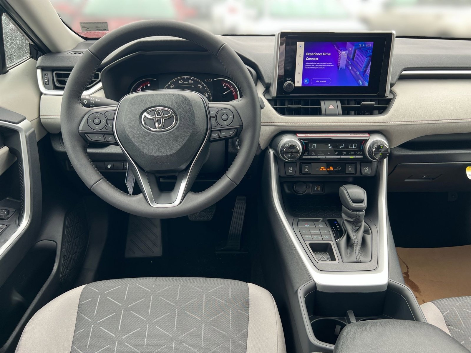 New 2025 Toyota RAV4 XLE image 18