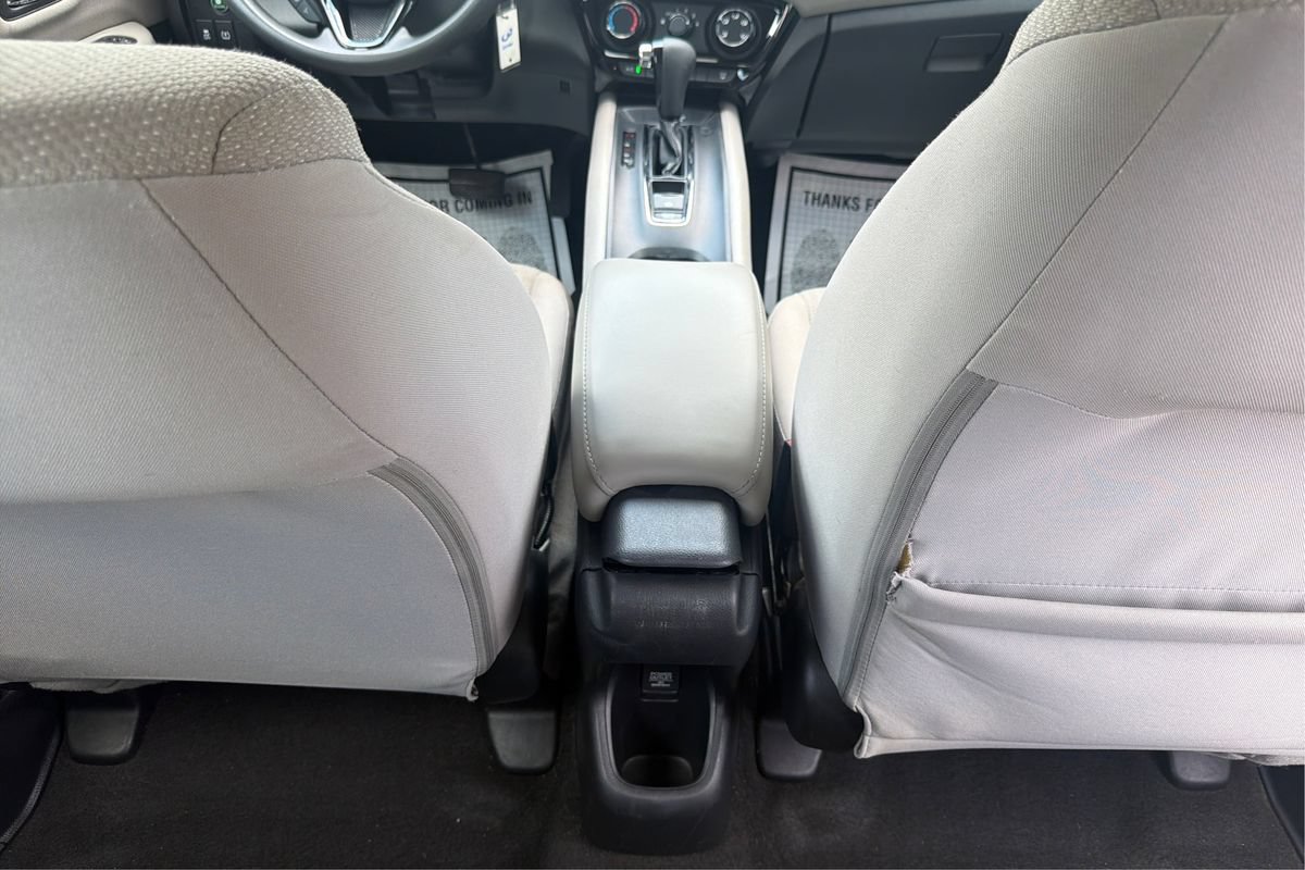 Used 2018 Honda HR-V LX image 19