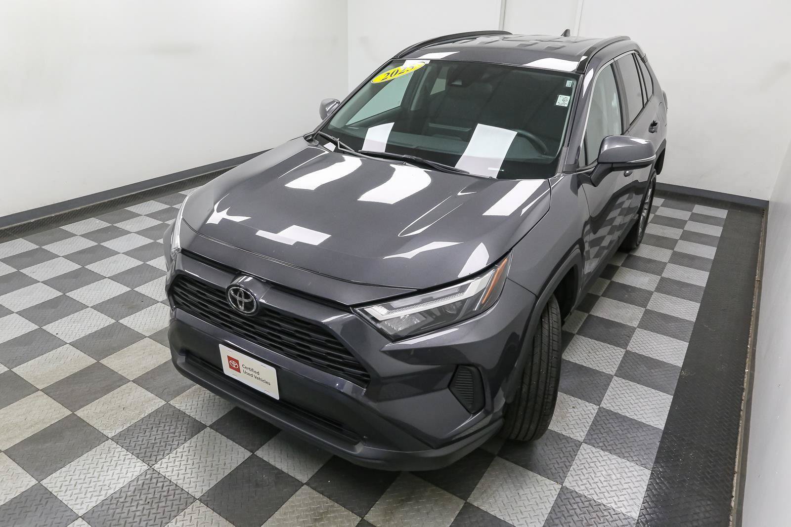 Certified 2025 Toyota RAV4 XLE AWD/4WD image 7