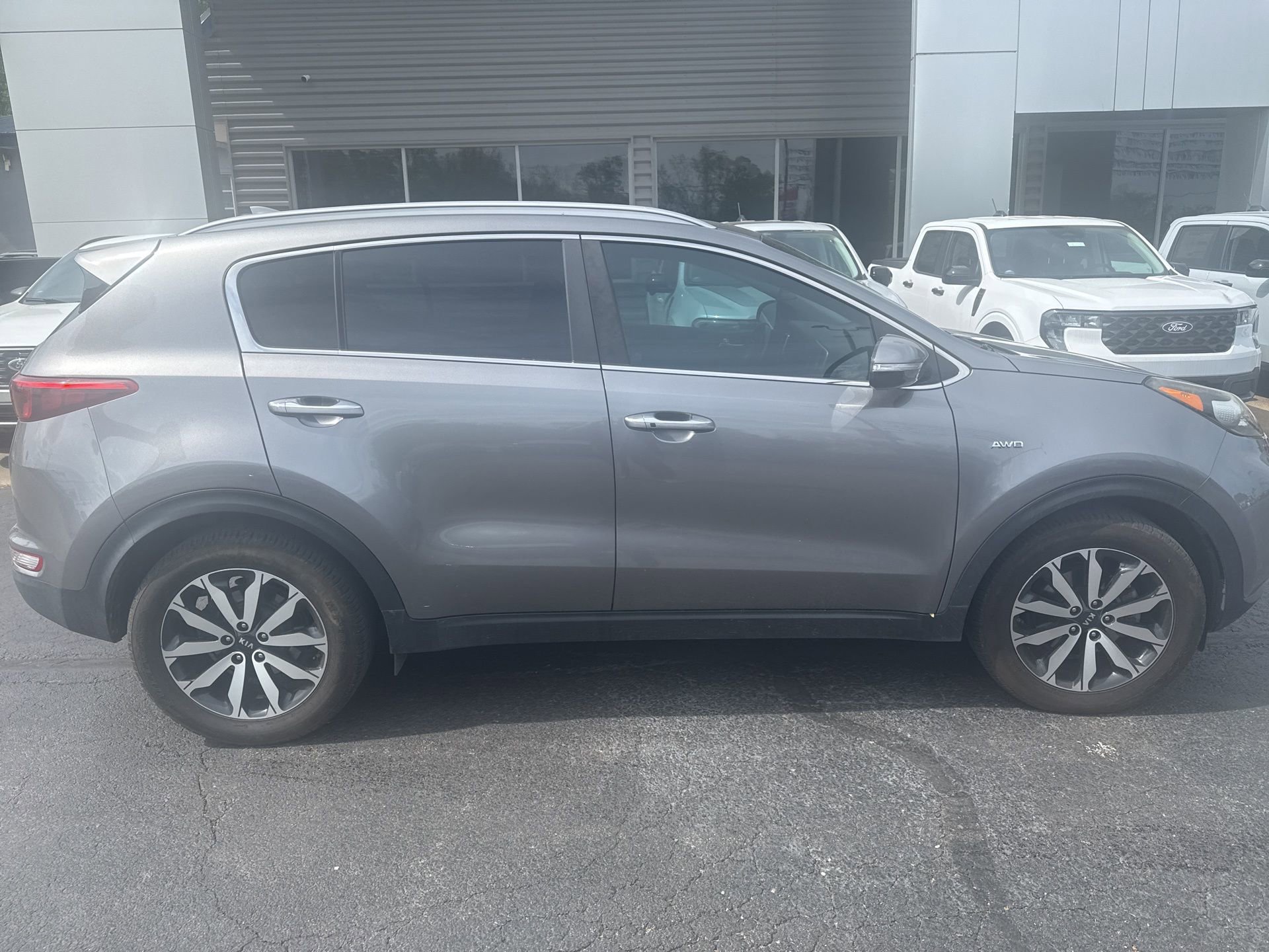 Used 2018 Kia Sportage EX image 5