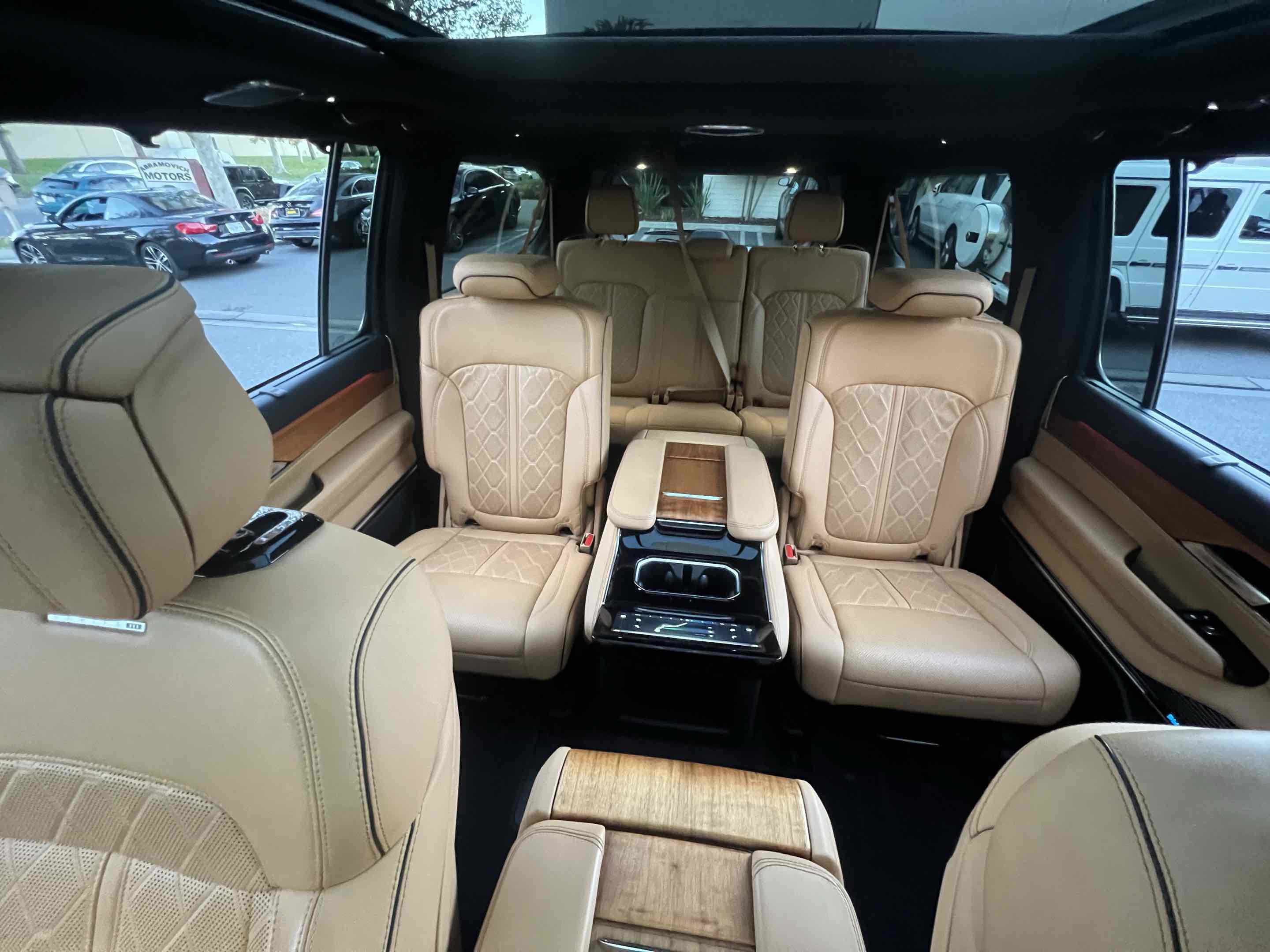 Used 2023 Jeep Grand Wagoneer L Series III image 8