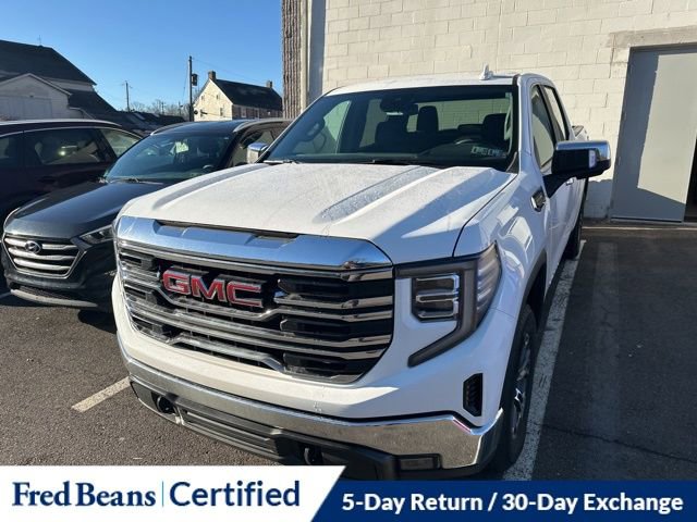Used 2025 GMC Sierra 1500 SLT image 1