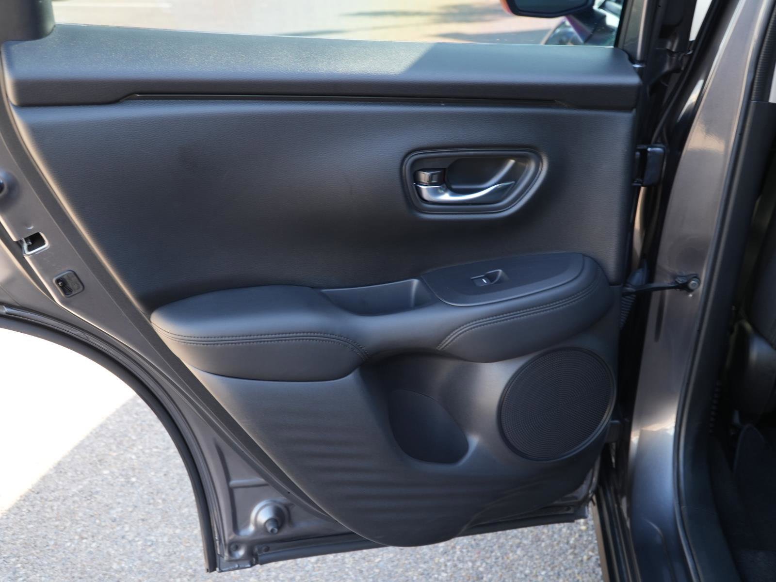 Used 2024 Honda HR-V LX image 17