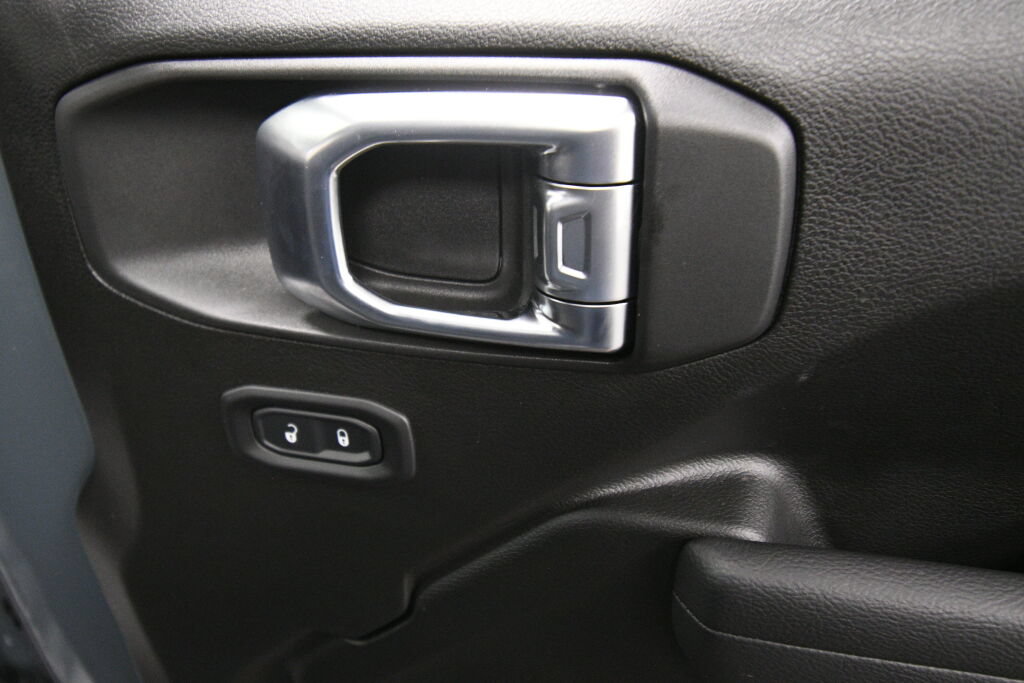 Used 2026 Jeep Wrangler Unlimited Sport AWD/4WD image 28