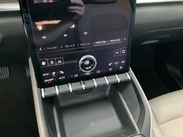 Used 2026 GMC Terrain Elevation w/ Elevation Premium Package FWD image 13