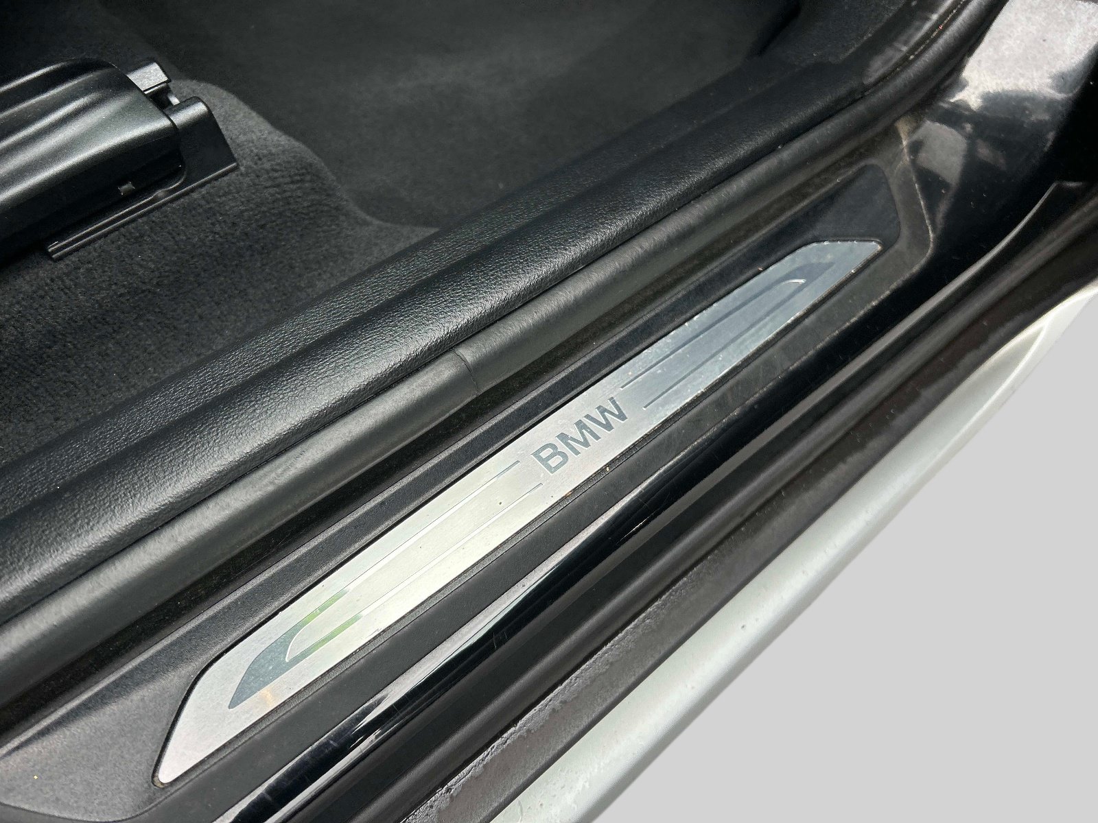 Used 2018 BMW X1 xDrive28i w/ Convenience Package AWD/4WD image 19