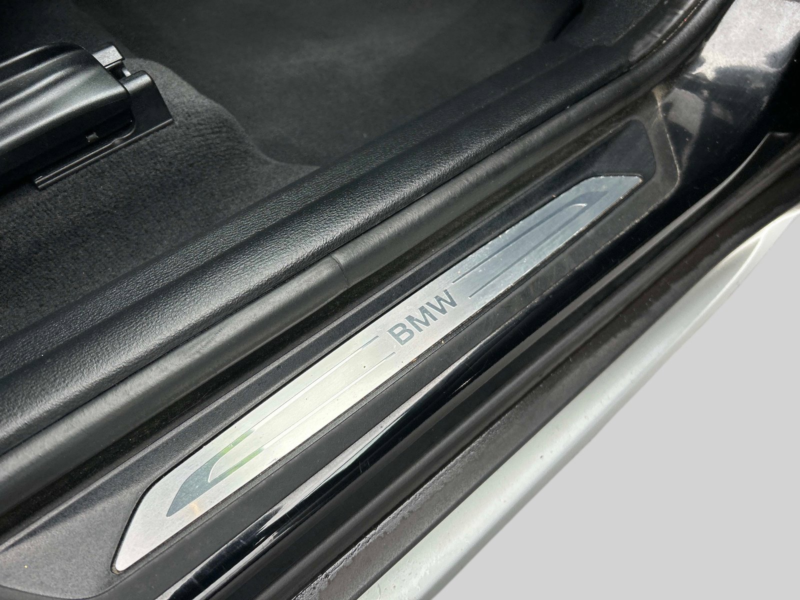 Used 2018 BMW X1 xDrive28i w/ Convenience Package AWD/4WD image 19