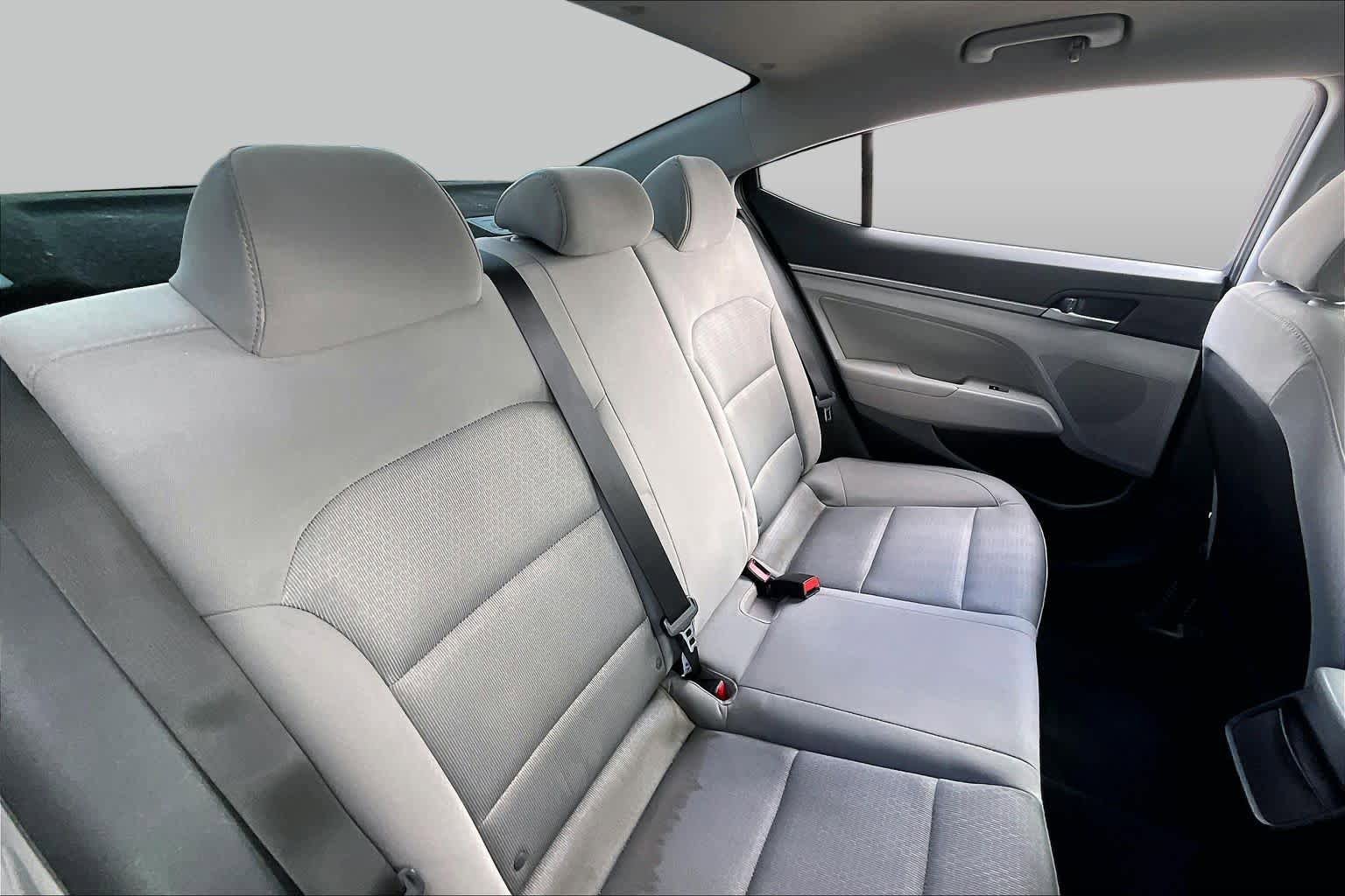 Used 2018 Hyundai Elantra SEL FWD image 18