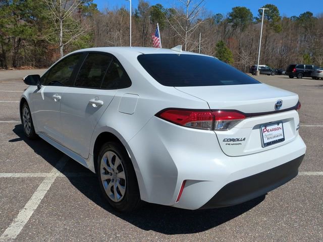 Used 2023 Toyota Corolla LE FWD image 6