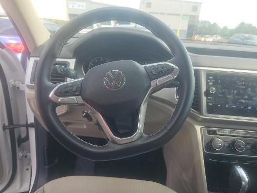 Used 2021 Volkswagen Atlas SE w/ Panoramic Sunroof Package FWD image 8