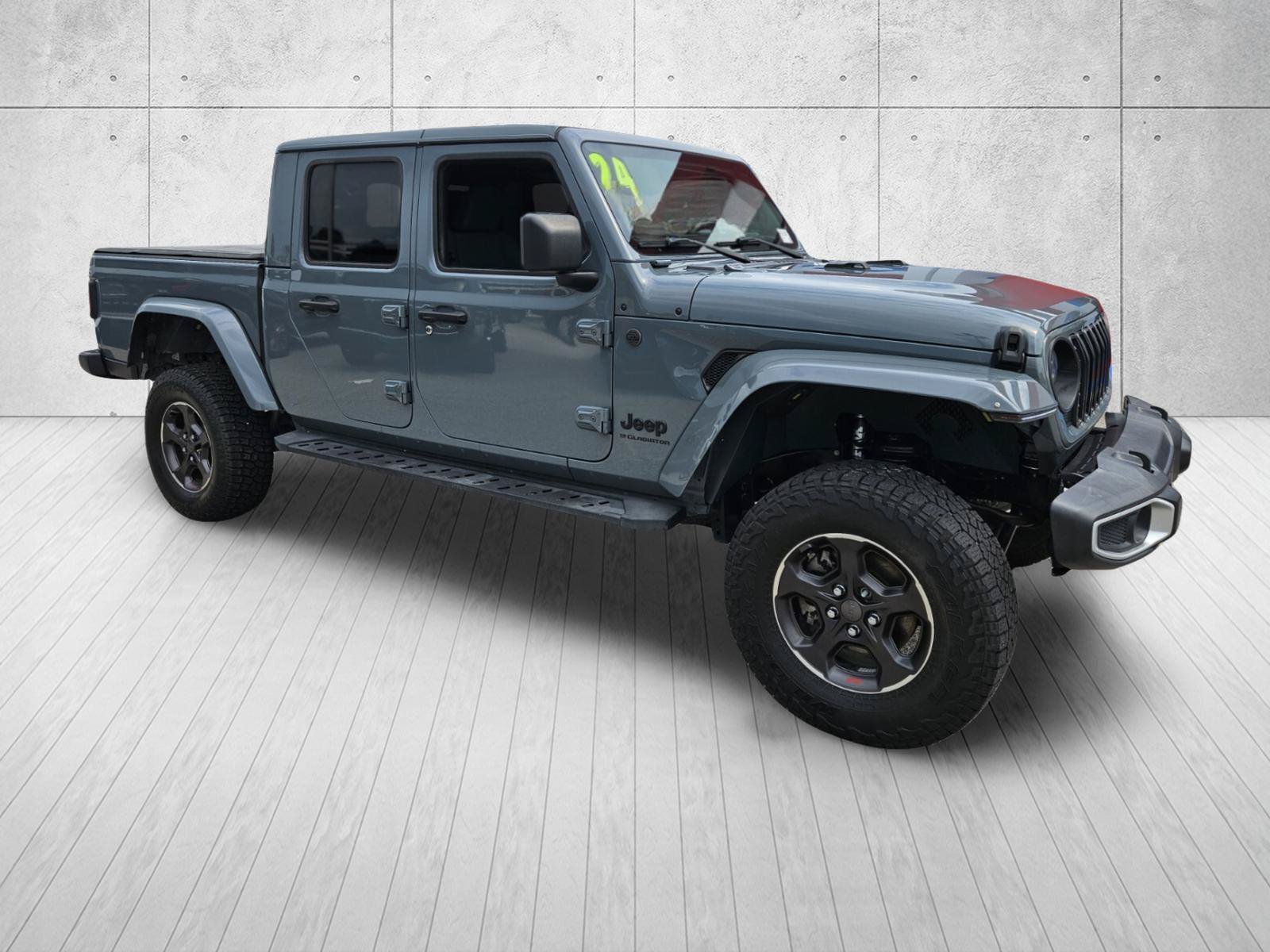 Used 2024 Jeep Gladiator Sport AWD/4WD video 1