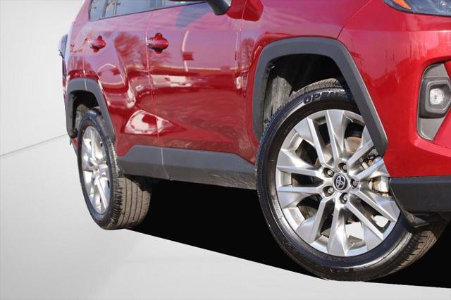 Certified 2025 Toyota RAV4 XLE Premium image 3