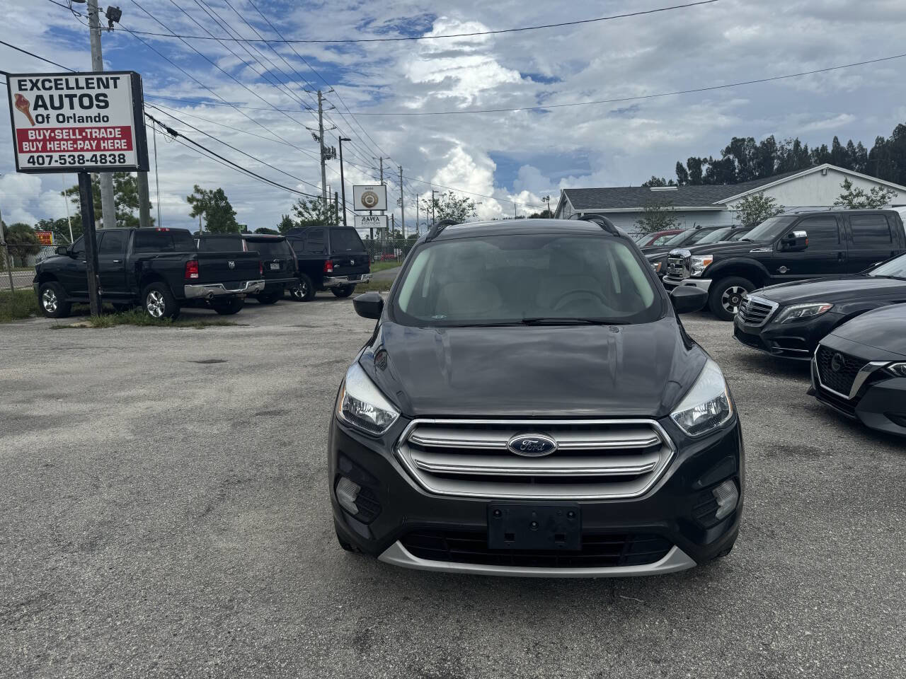 Used 2018 Ford Escape SE image 17