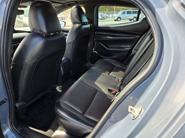 Used 2019 MAZDA MAZDA3 Hatchback w/ Premium Package image 11