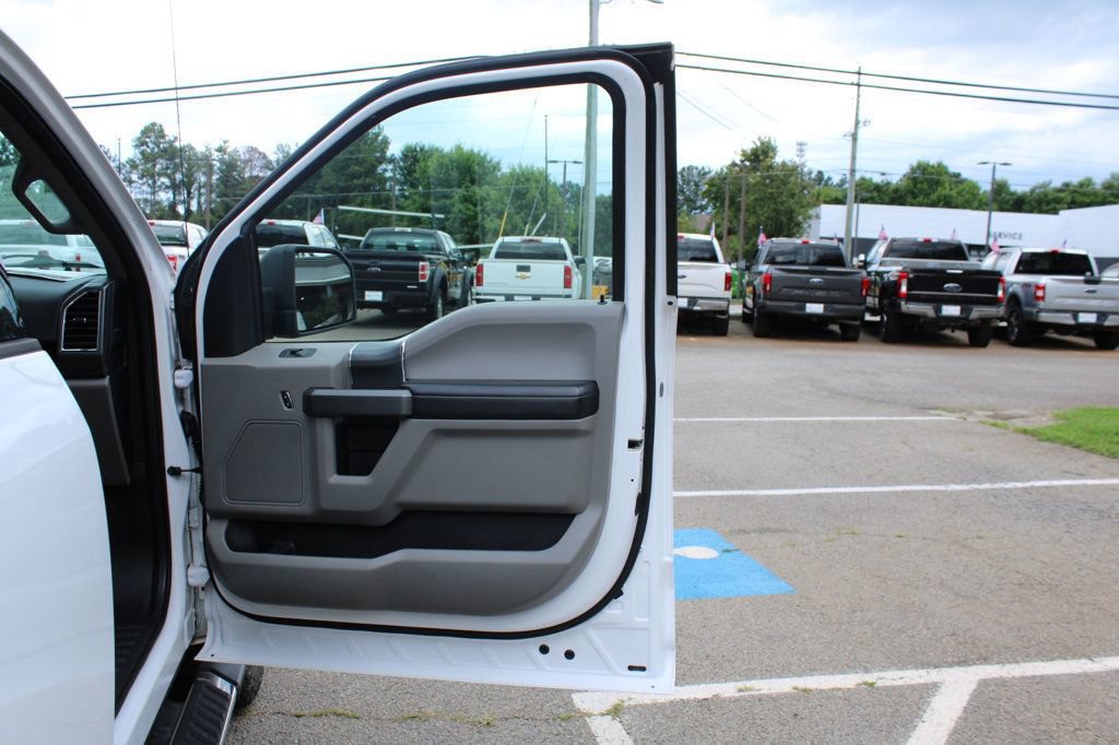 Used 2016 Ford F150 XLT w/ Equipment Group 302A Luxury AWD/4WD image 25