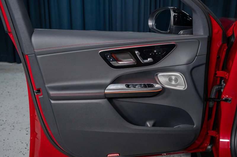 Certified 2024 Mercedes-Benz GLC 43 AMG 4MATIC image 11