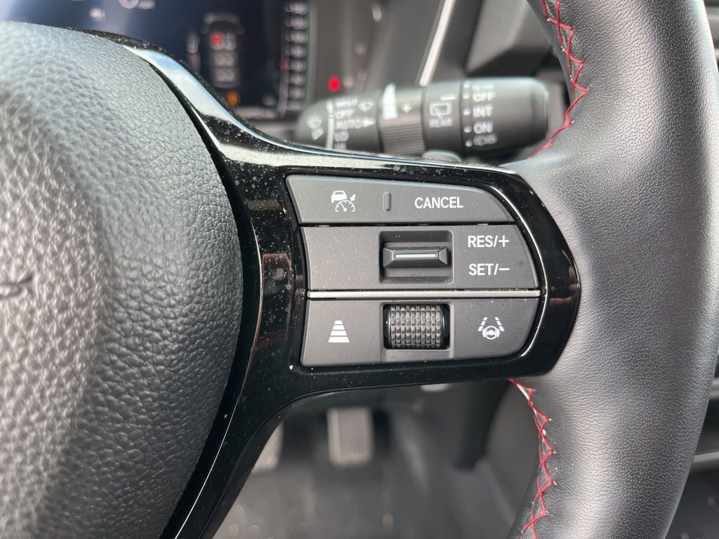 Used 2025 Honda Pilot Black Edition image 22