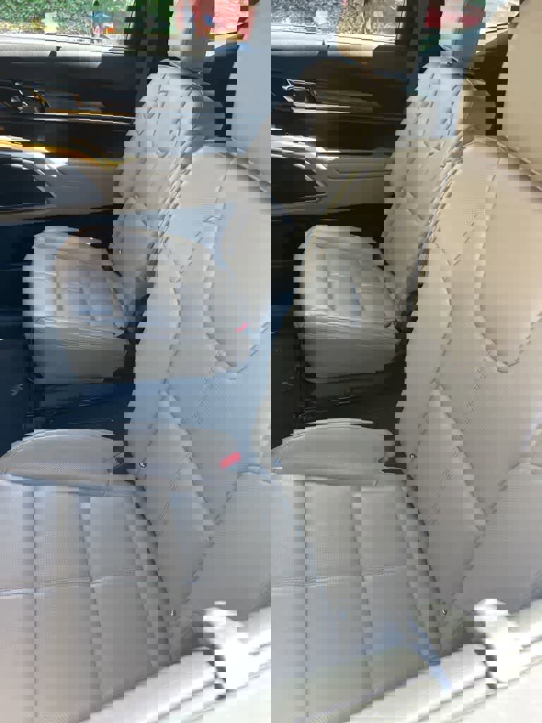 Used 2020 Kia Telluride SX w/ Towing Package image 6