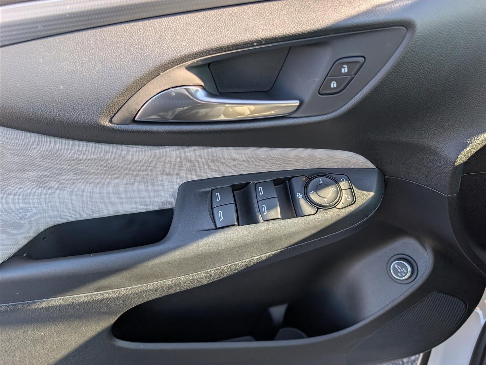 New 2026 Buick Envista Sport Touring FWD image 15