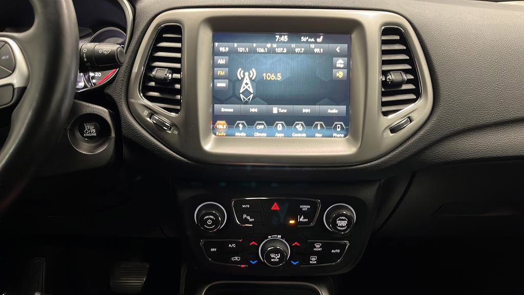 Used 2018 Jeep Compass Latitude w/ Popular Equipment Group AWD/4WD image 12