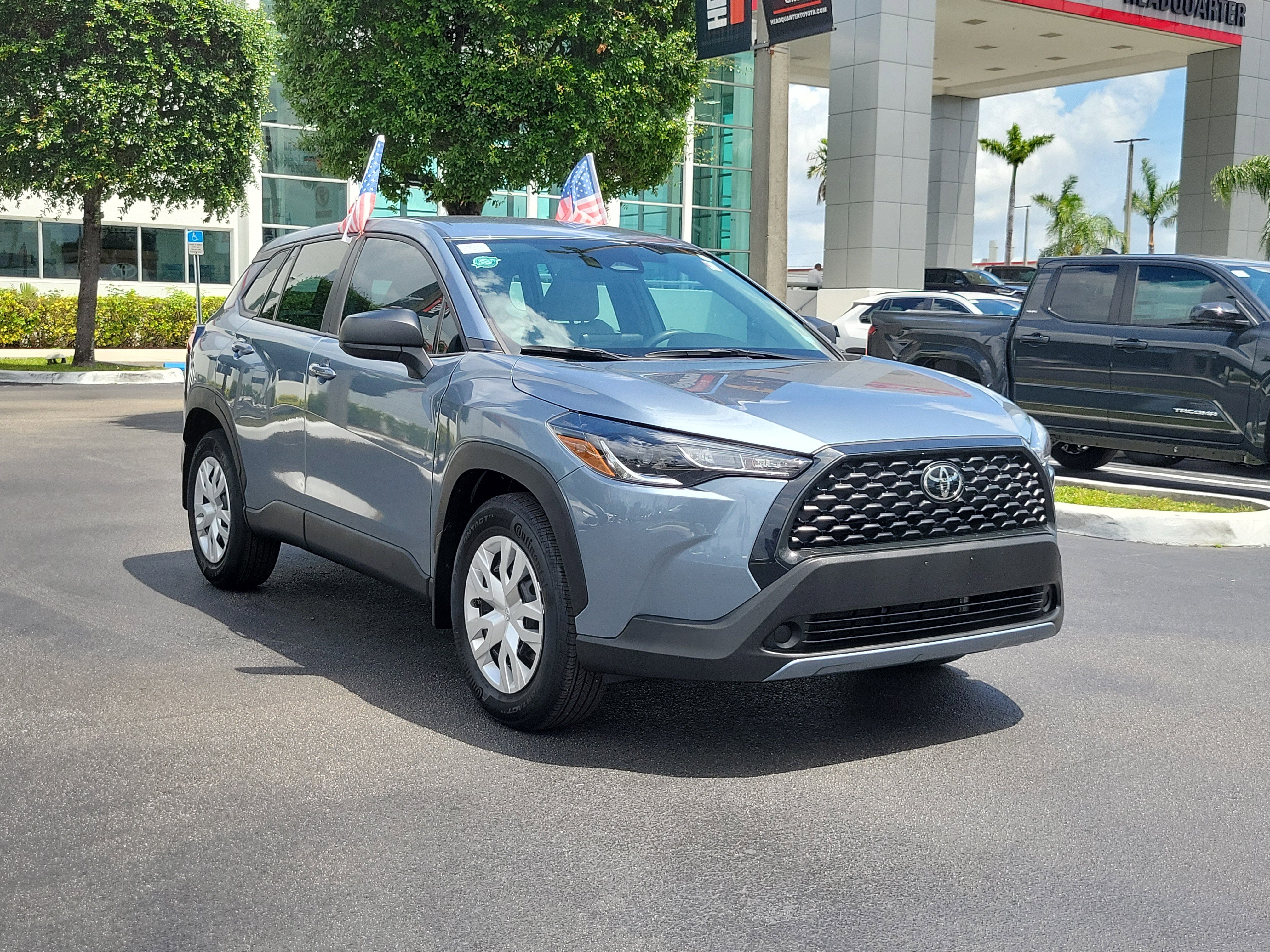 Used 2023 Toyota Corolla Cross L FWD video 2