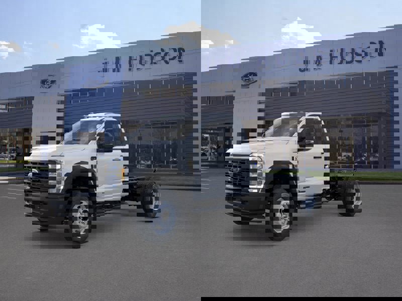 New 2026 Ford F550 2WD Regular Cab Super Duty image 1