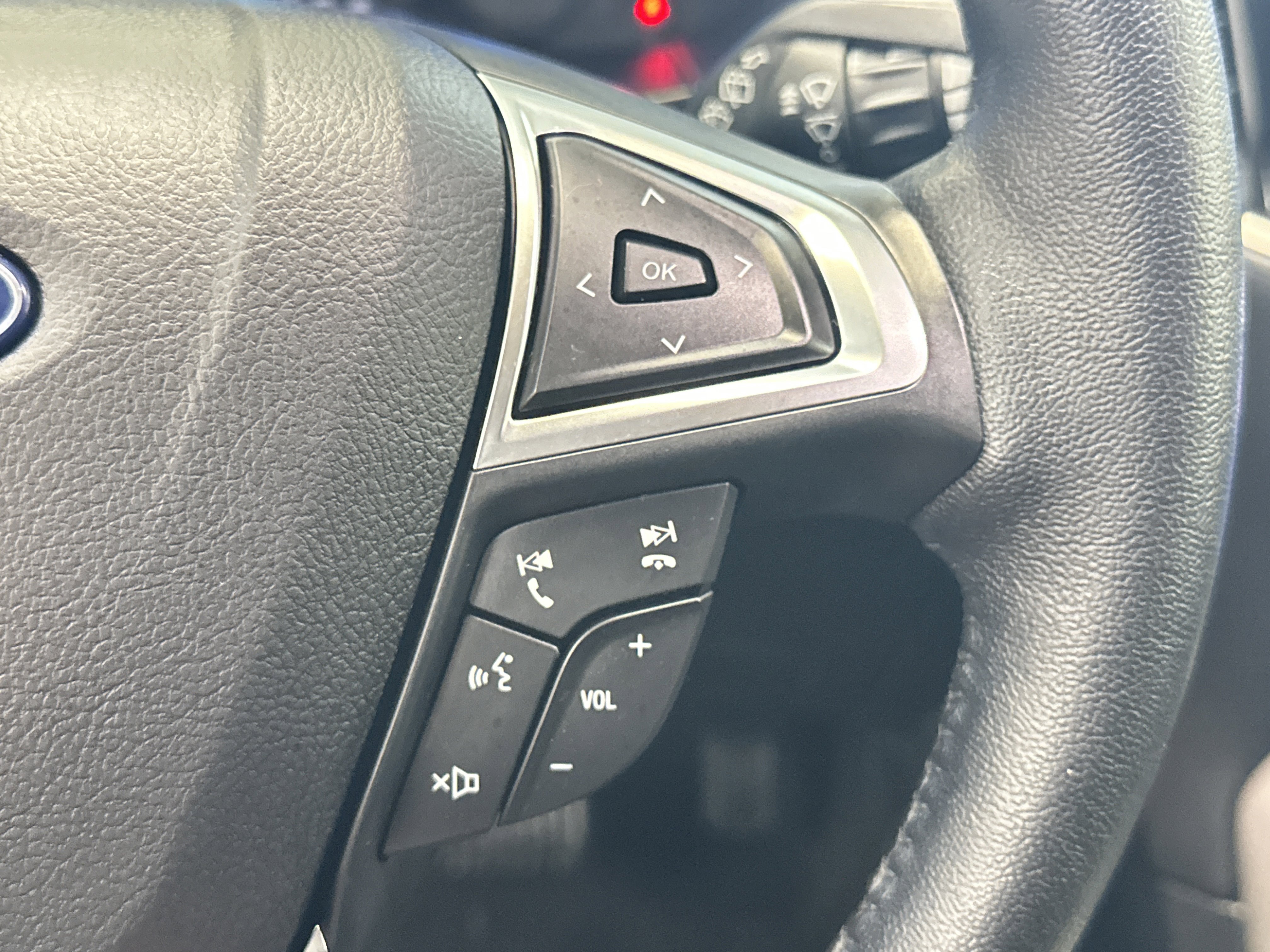 Used 2023 Ford Edge SEL w/ Convenience Package image 33