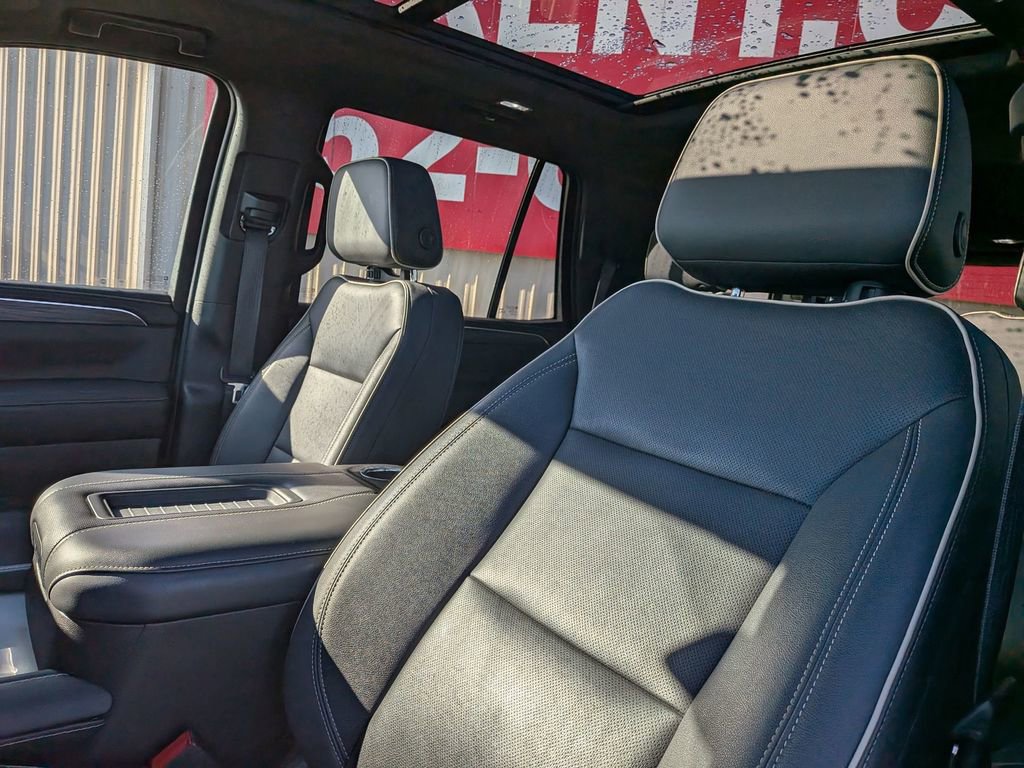 Certified 2023 GMC Yukon SLT w/ Max Trailering Package image 13