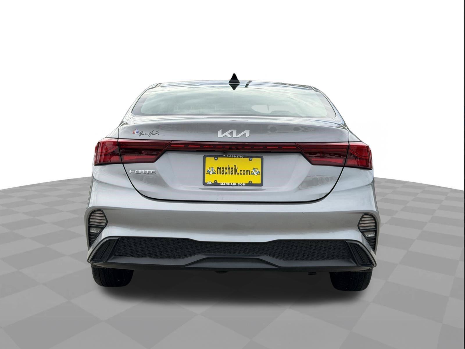 Used 2024 Kia Forte LXS FWD image 4