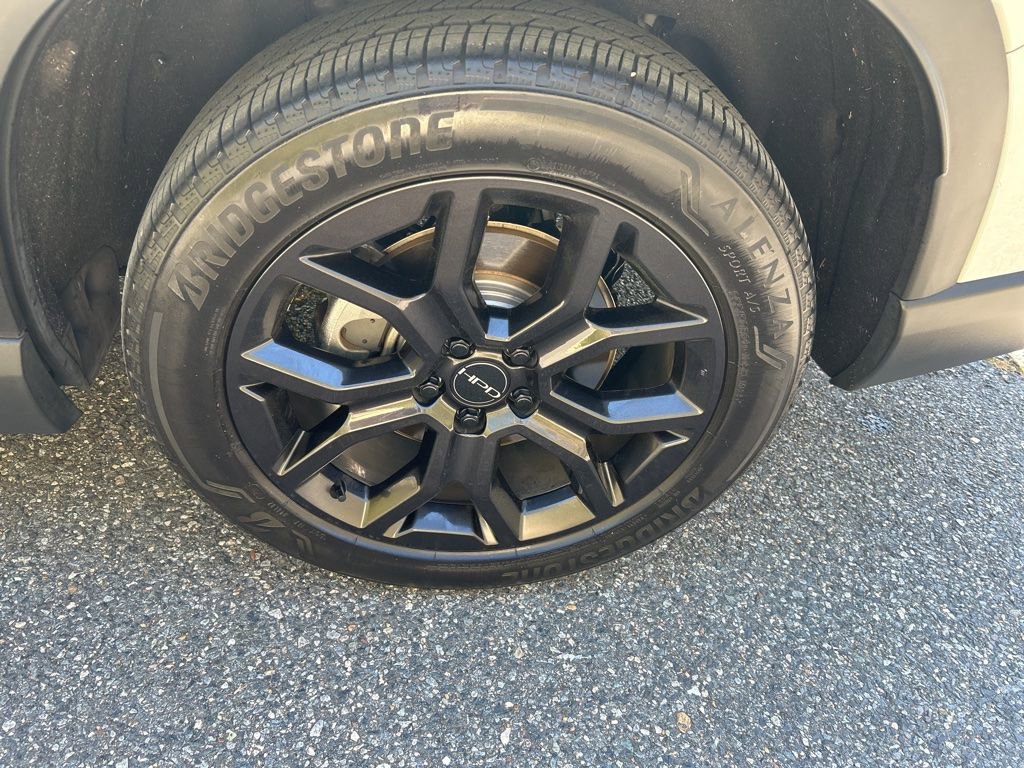 Used 2025 Honda Pilot Touring image 12