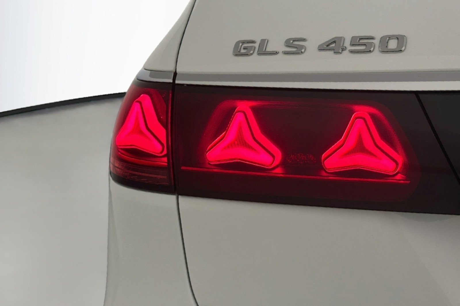 New 2027 Mercedes-Benz GLS 450 4MATIC image 18