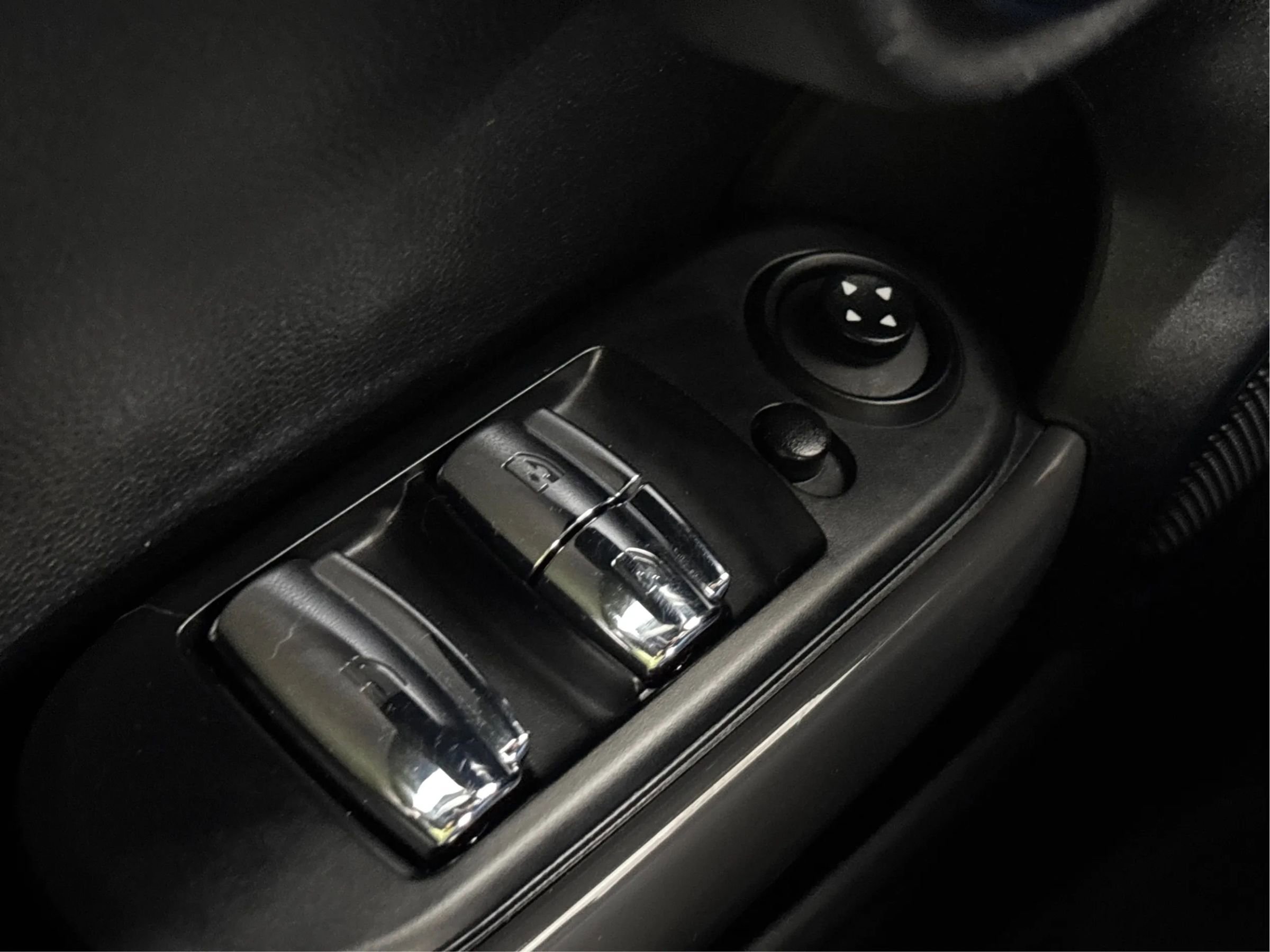 Used 2021 MINI Cooper Convertible image 41