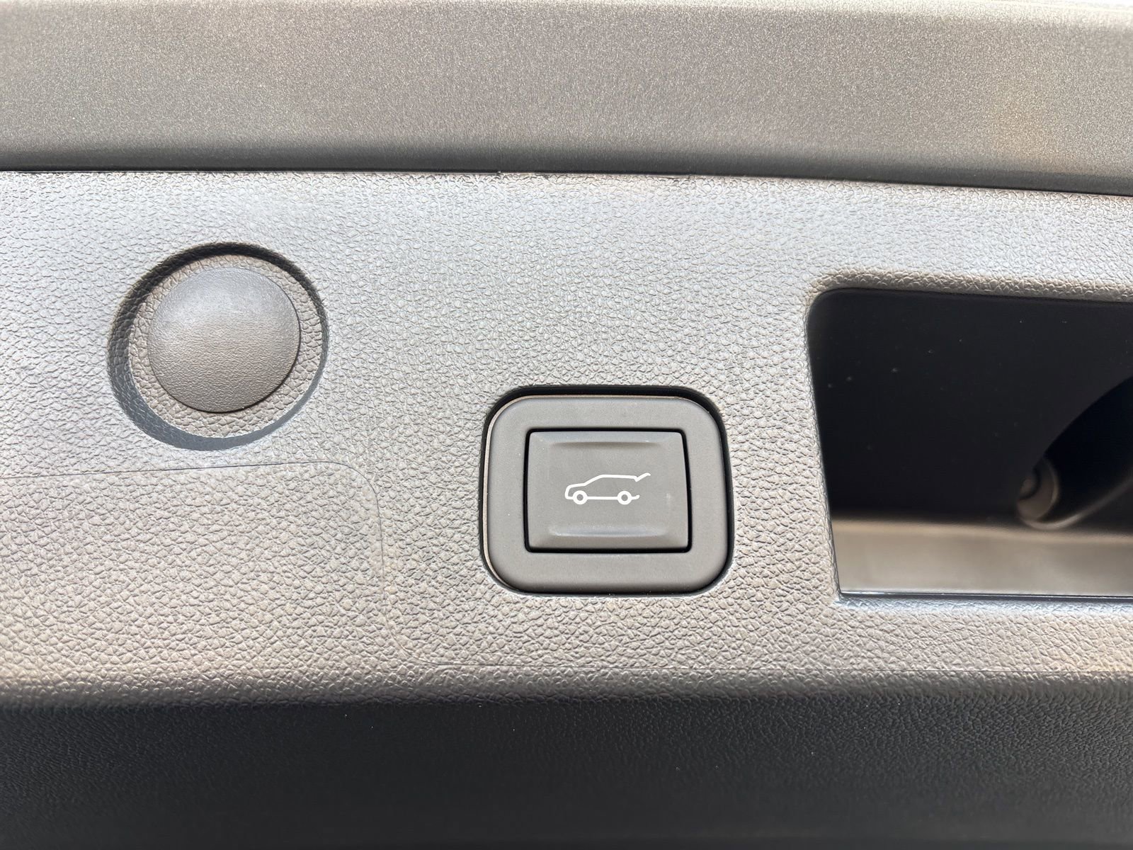 New 2026 Chevrolet Equinox LT w/ Convenience Package II image 16