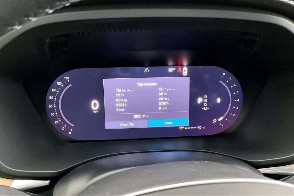 New 2026 Volvo XC60 B5 Core w/ Climate Package AWD/4WD image 14