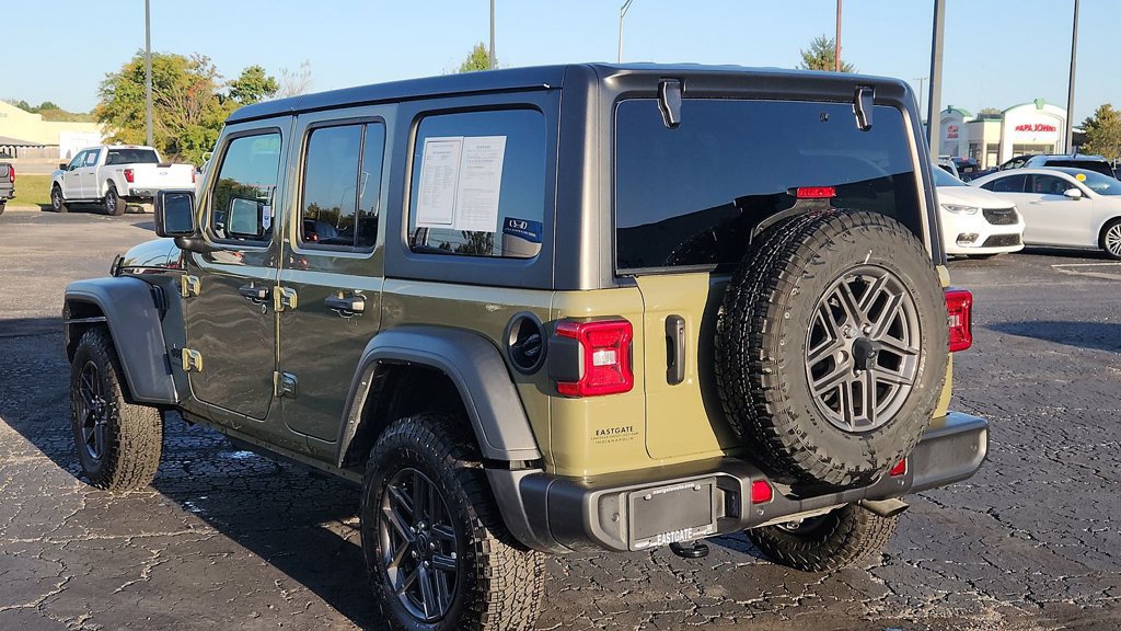 Used 2025 Jeep Wrangler Unlimited Sport AWD/4WD image 6