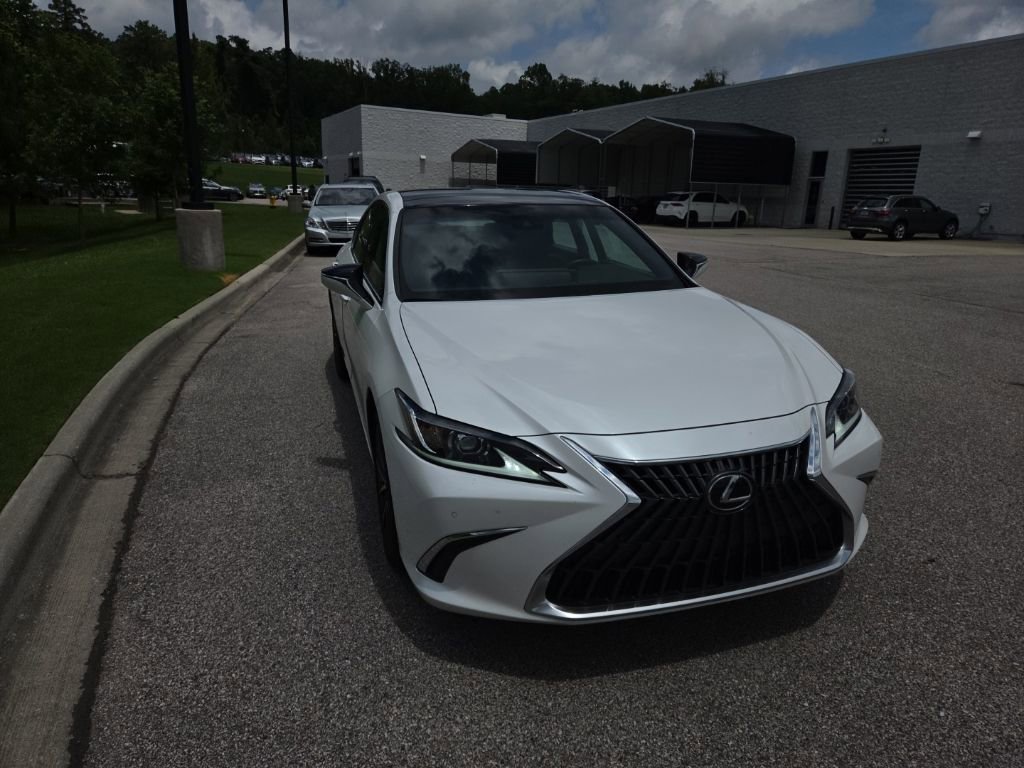 Used 2022 Lexus ES 350 w/ Premium Package FWD image 1