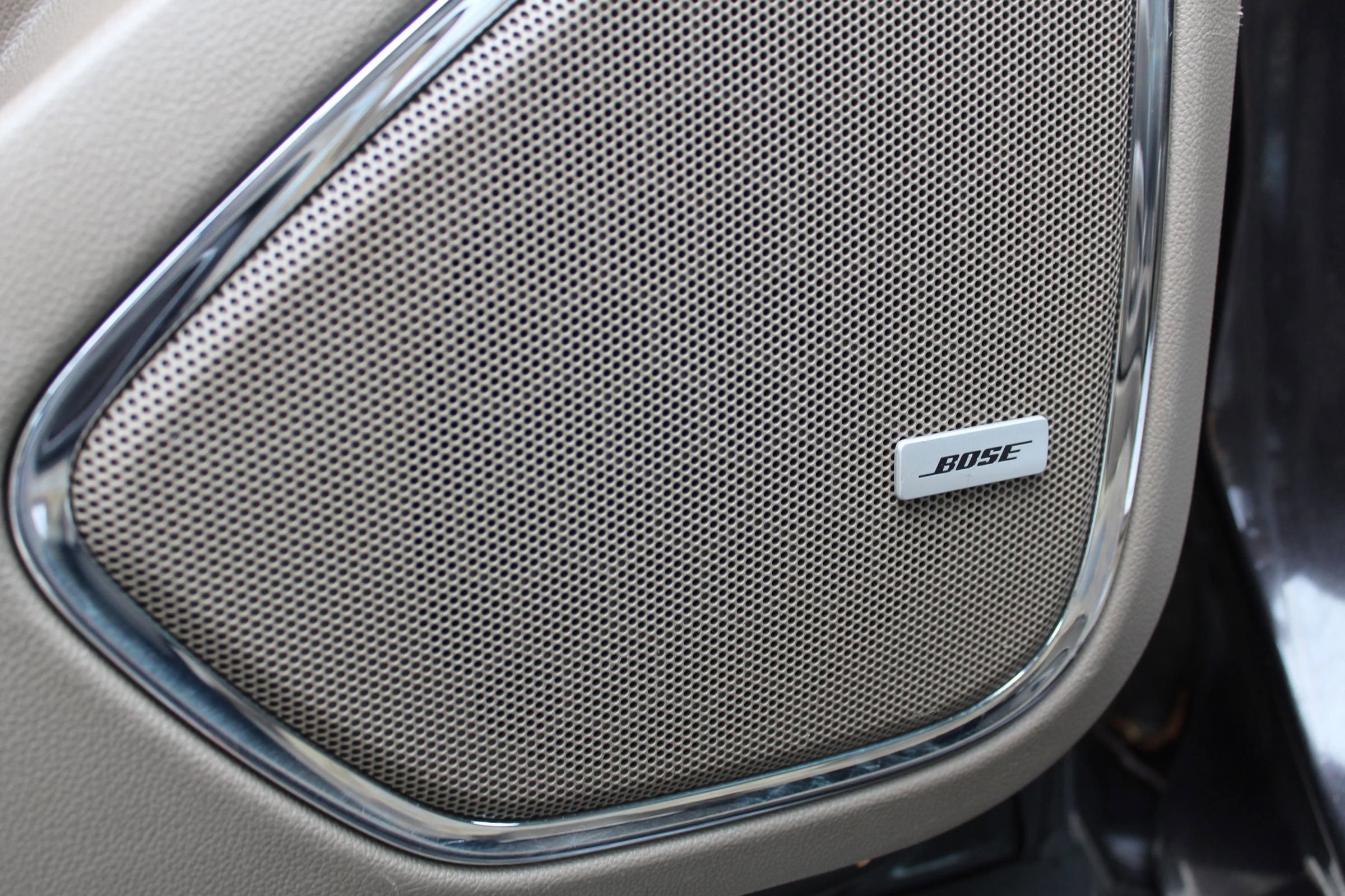 Used 2015 Chevrolet Suburban LT image 27