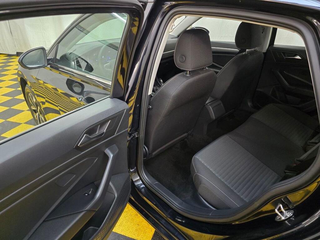 Used 2024 Volkswagen Jetta S image 15