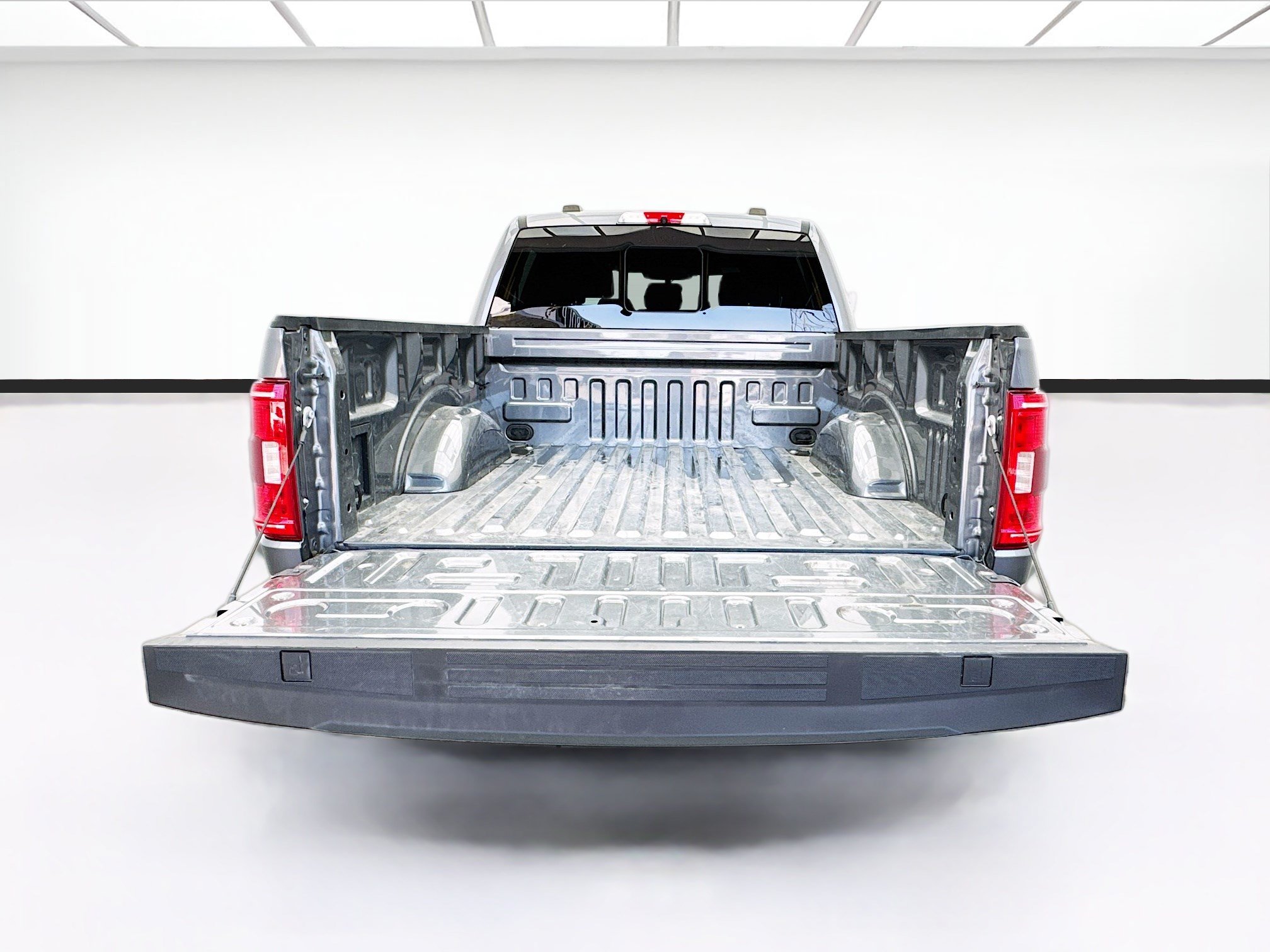 Used 2022 Ford F150 XLT w/ Equipment Group 302A High AWD/4WD image 17