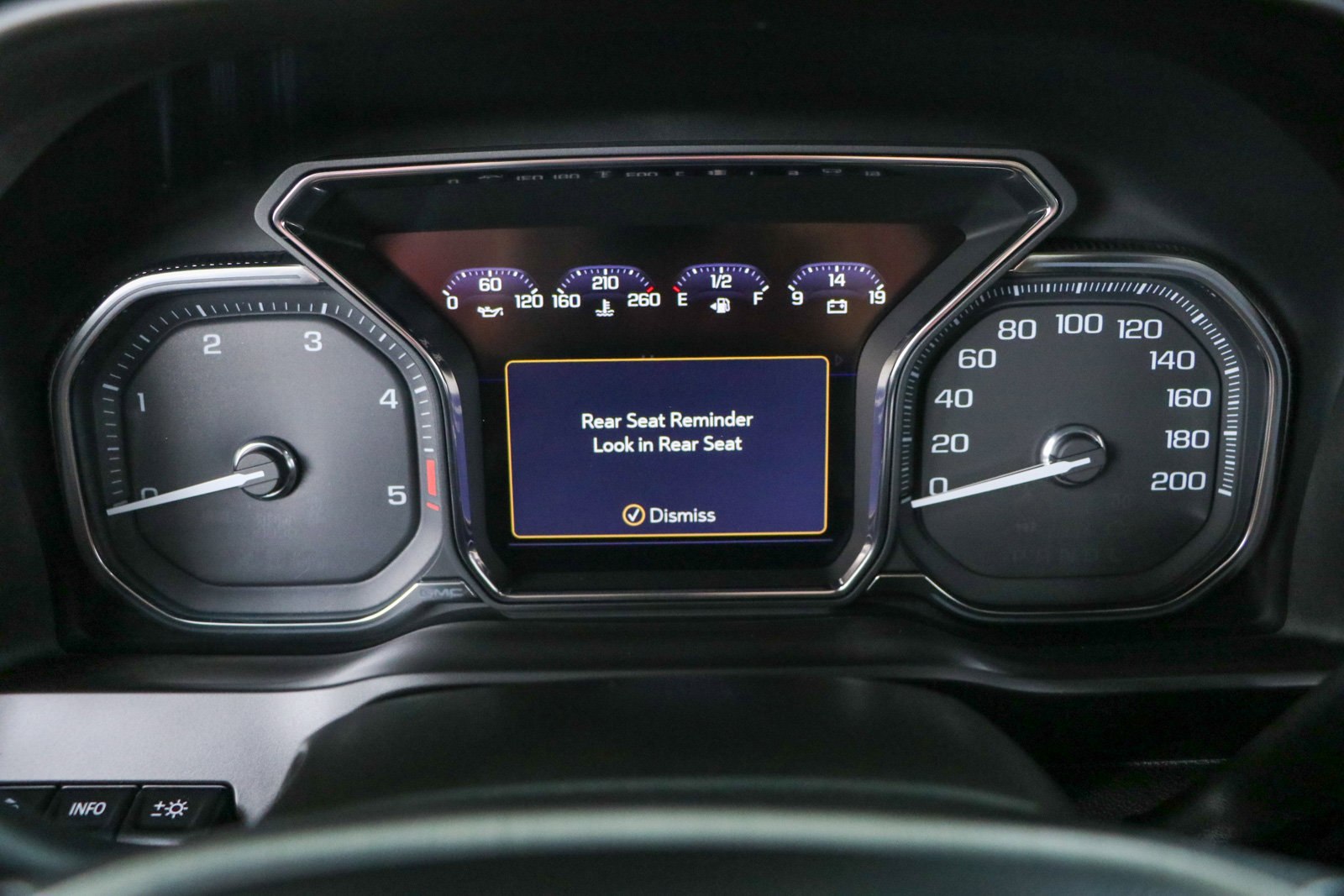 Used 2023 GMC Sierra 2500 Denali w/ Denali Ultimate Package image 16