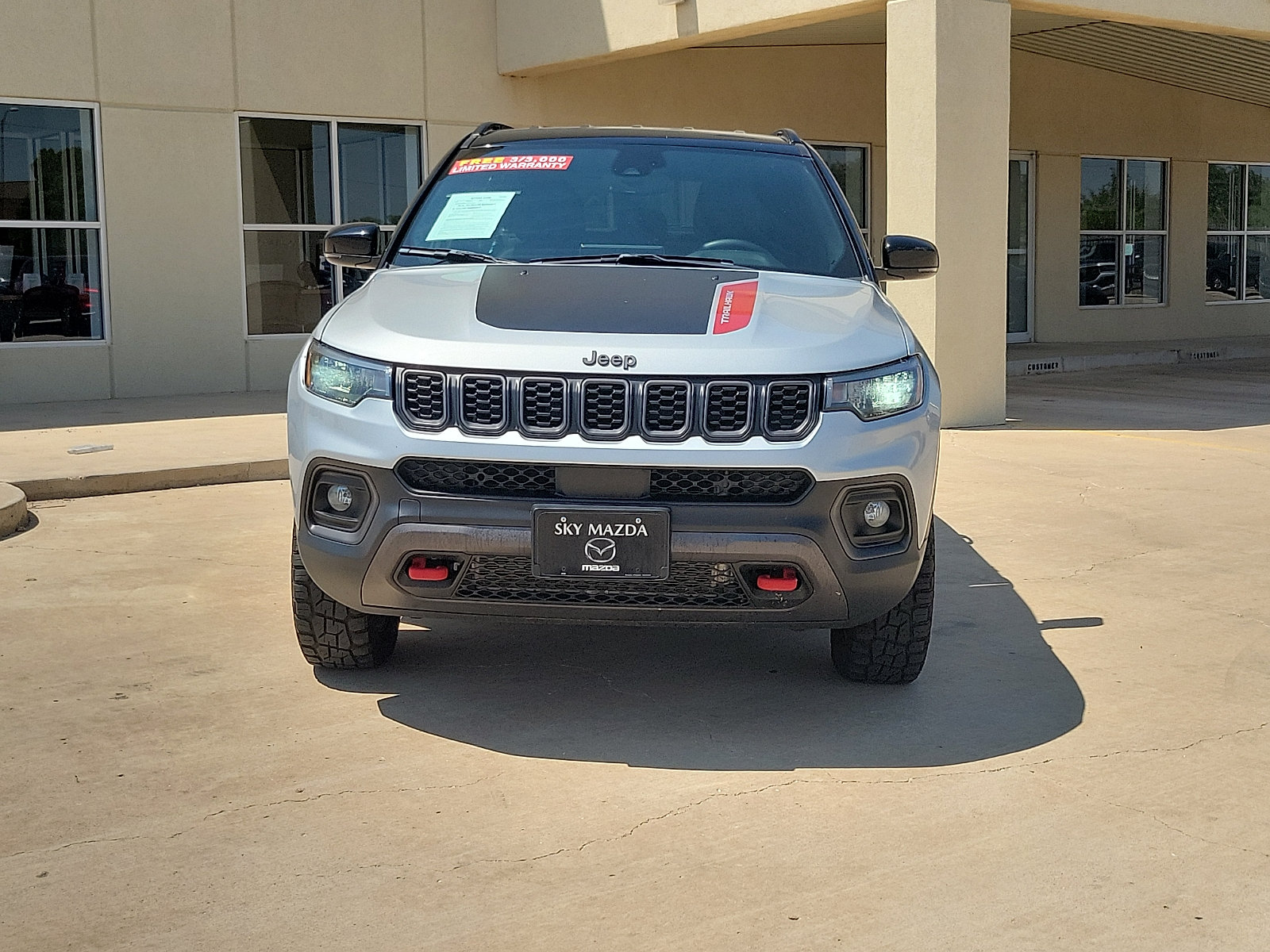 Used 2024 Jeep Compass Trailhawk AWD/4WD video 2