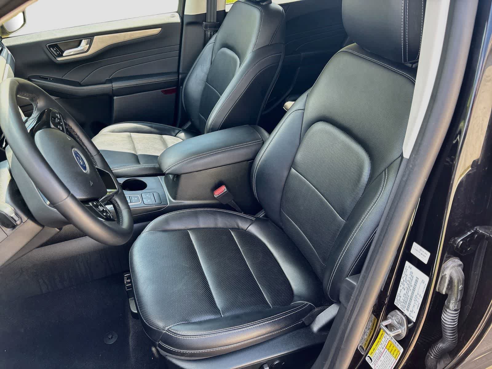 Used 2022 Ford Escape SEL w/ Technology Package FWD image 21