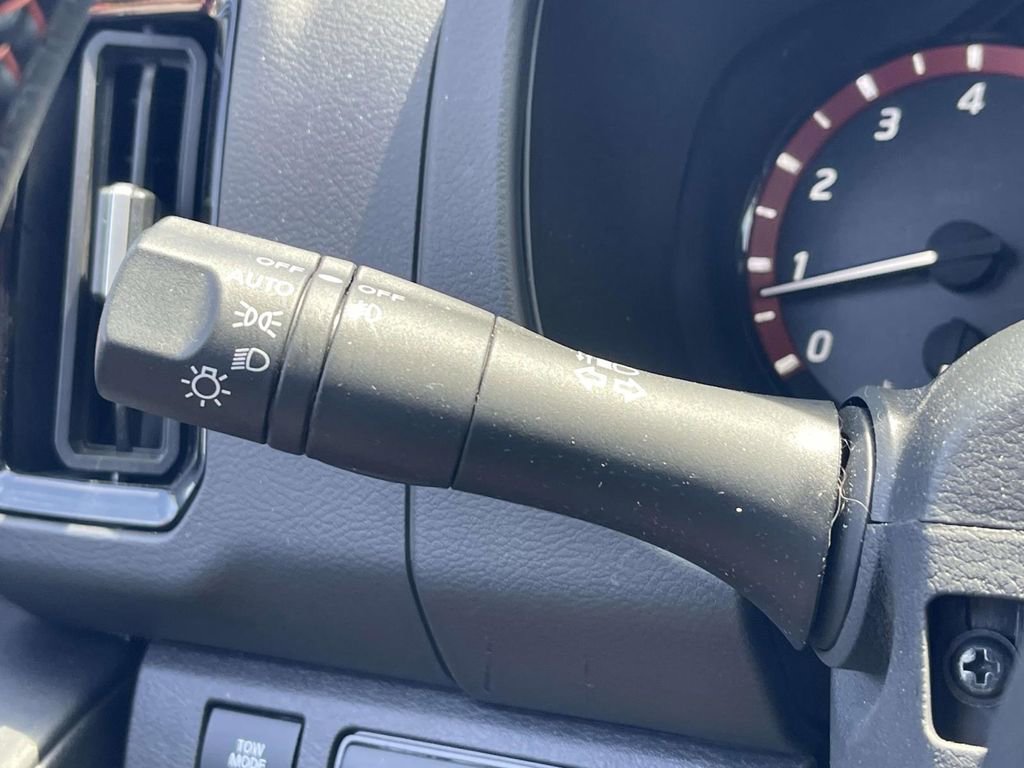 Used 2025 Nissan Frontier Pro-X w/ Pro Convenience Package image 23