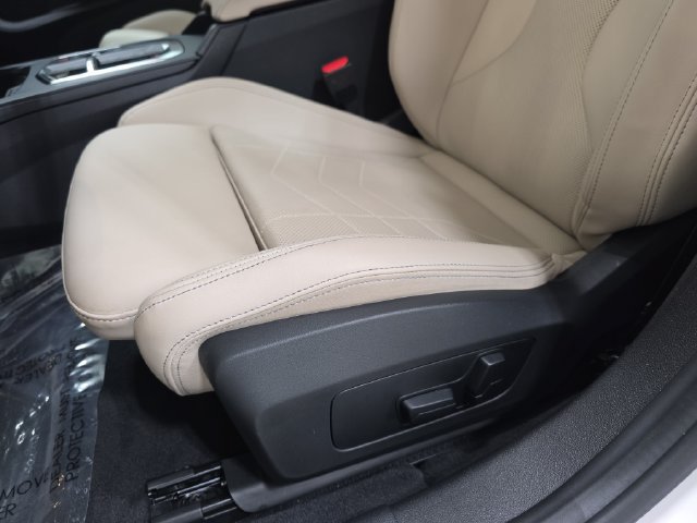 Certified 2026 BMW 228i xDrive w/ Technology Package AWD/4WD image 25