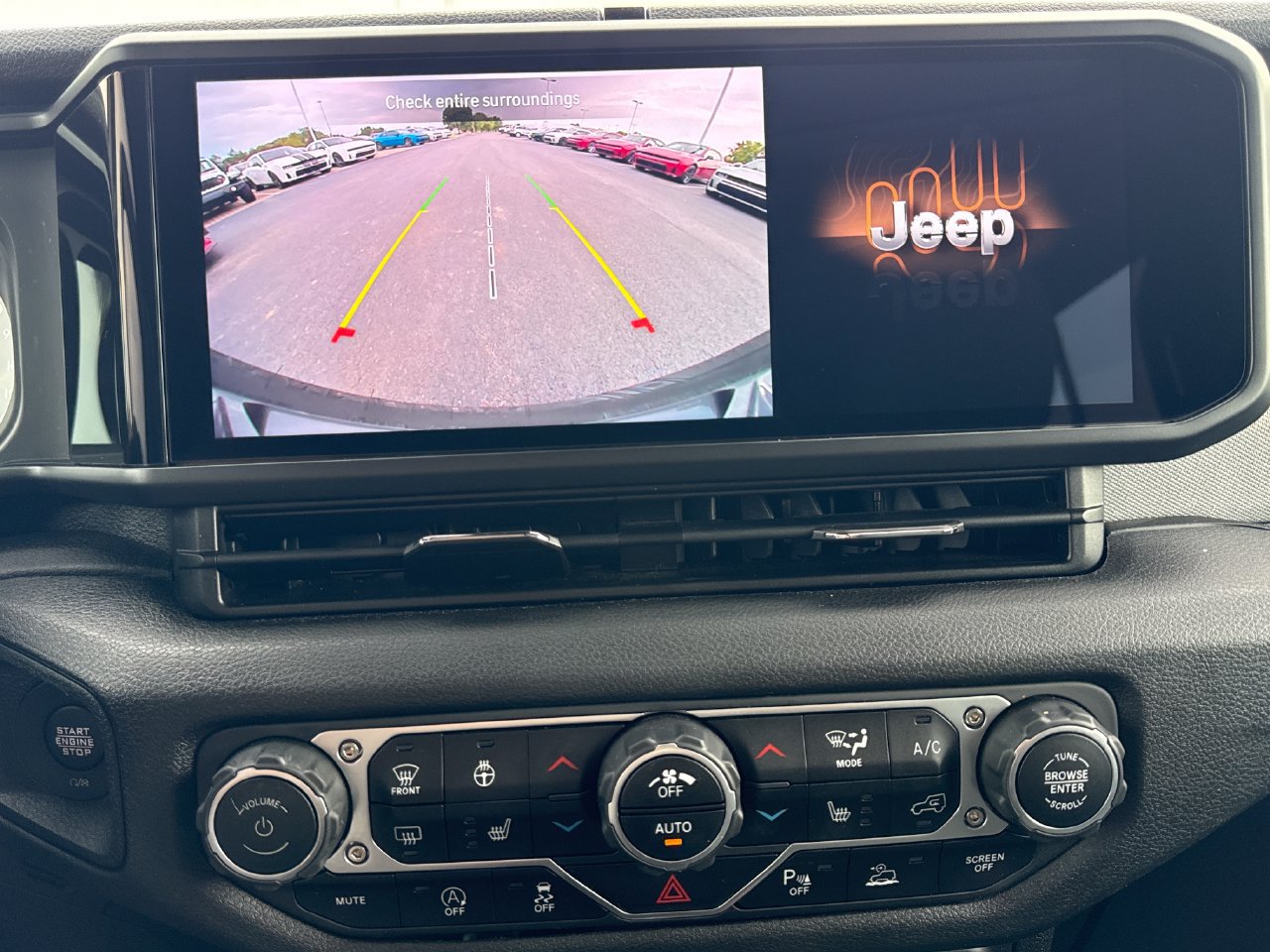 Used 2024 Jeep Wrangler Unlimited Sport AWD/4WD image 20