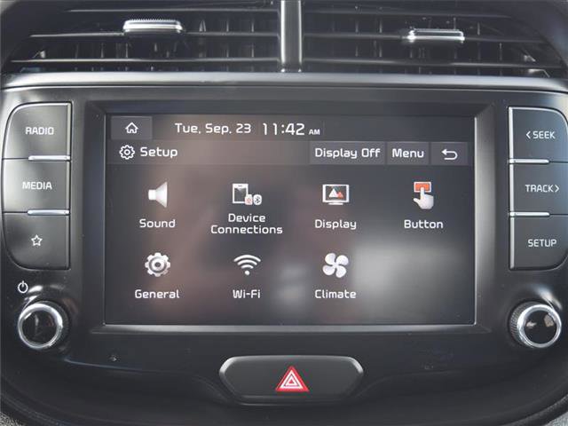Used 2023 Kia Soul LX w/ LX Technology Package image 15