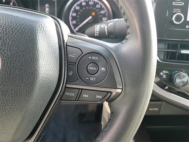 Used 2024 Toyota Camry SE image 15