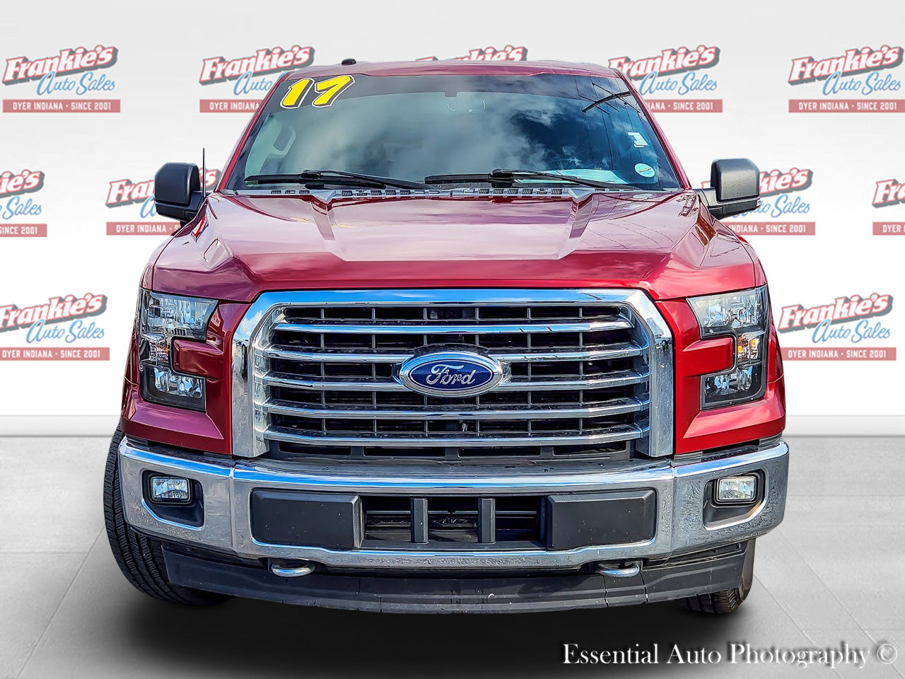 Used 2017 Ford F150 XLT w/ Equipment Group 302A Luxury AWD/4WD image 3